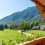 Dağ evi Alpik -
